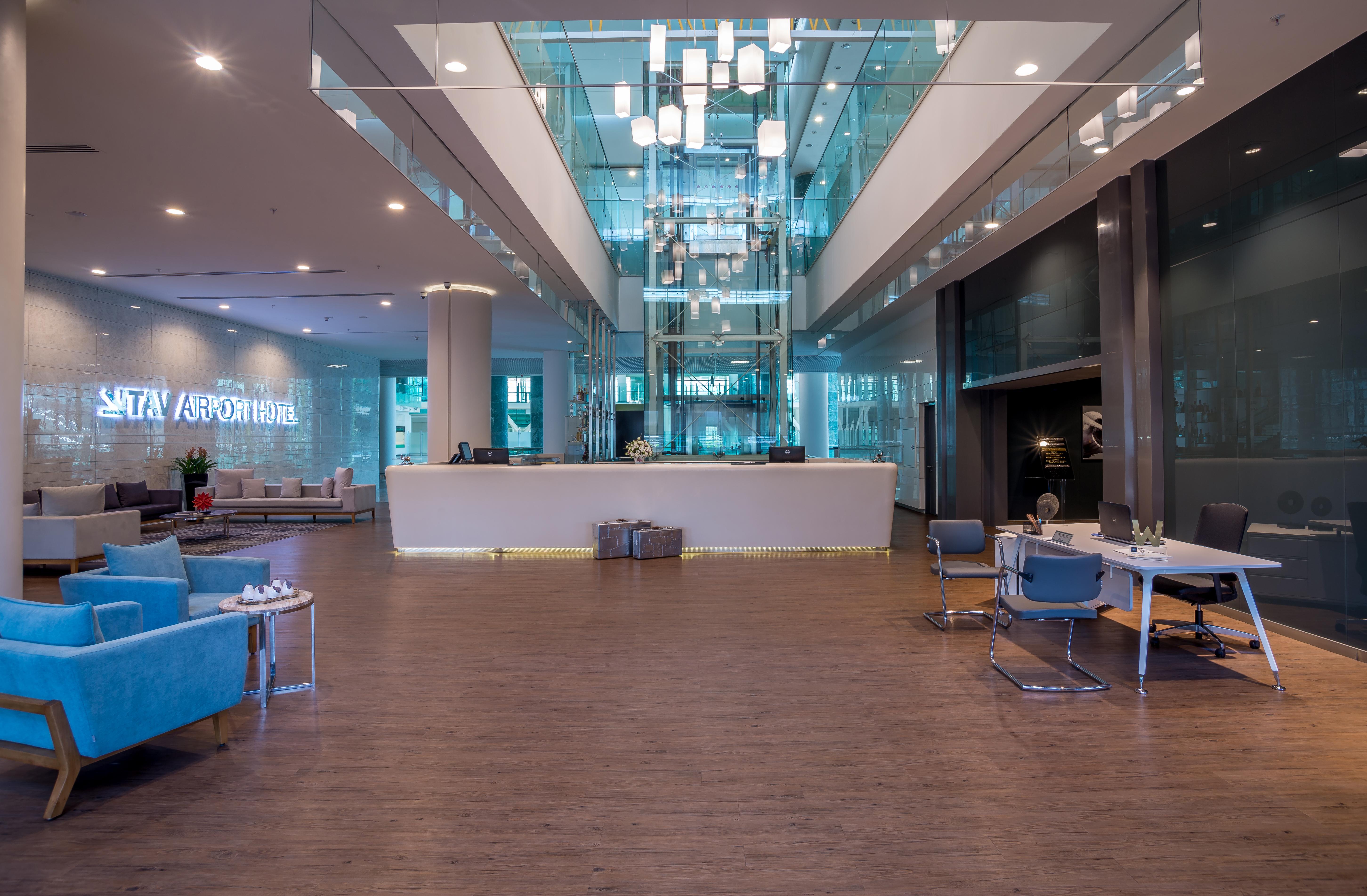 Tav Airport Hotel Izmir Zewnętrze zdjęcie