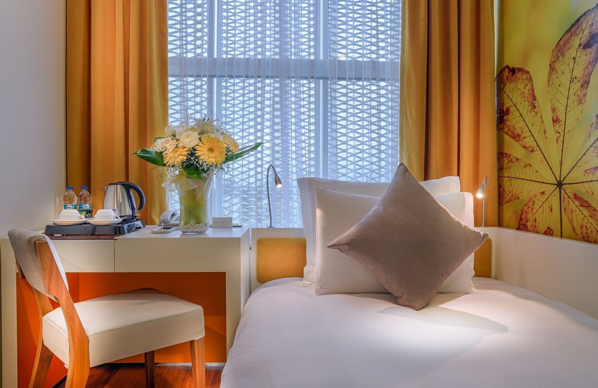 Tav Airport Hotel Izmir Zewnętrze zdjęcie