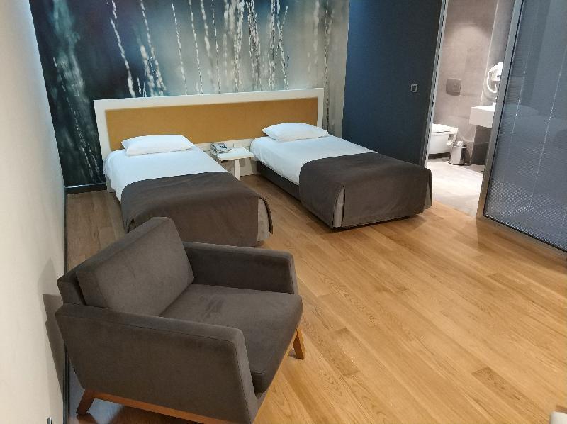 Tav Airport Hotel Izmir Zewnętrze zdjęcie